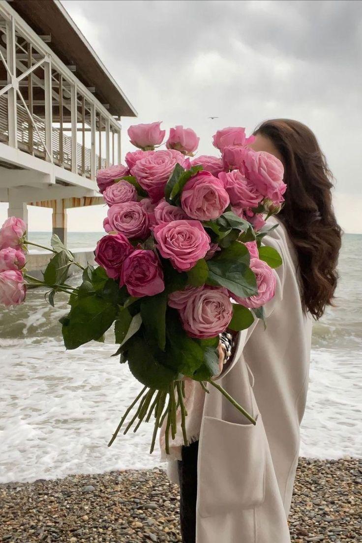 Corporate meeting room with carefully timed floral arrangements that maintain elegance throughout business hours